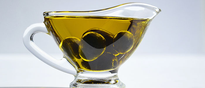 Food_Olive_oil_036116_